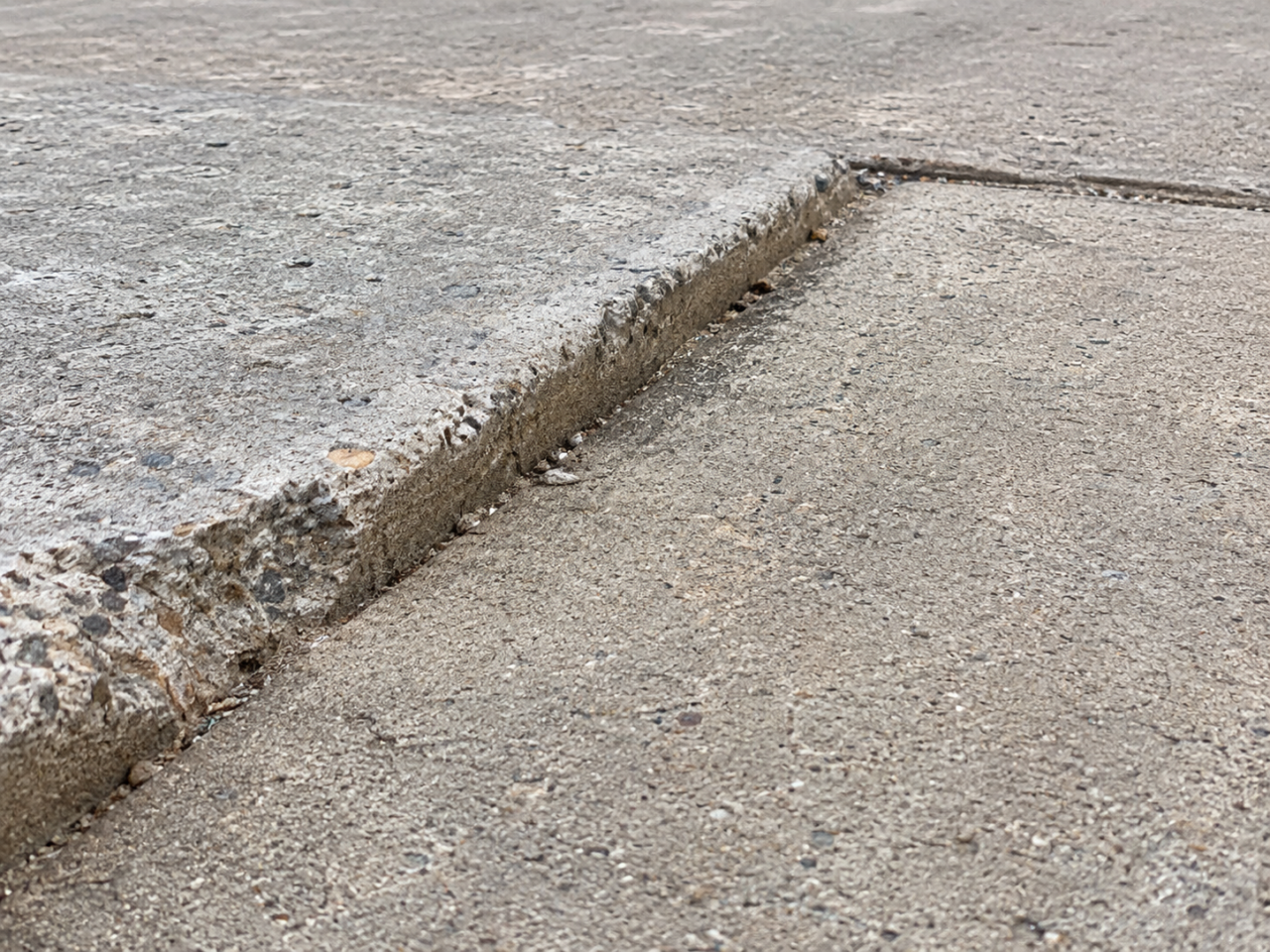 Concrete joint before concrete grinding